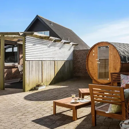 Amazing In With Sauna Semesterbostad *